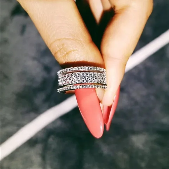 New Luxury 925 Silver Beautiful Diamond Eternity Elegant Ring - Picture 3 of 5